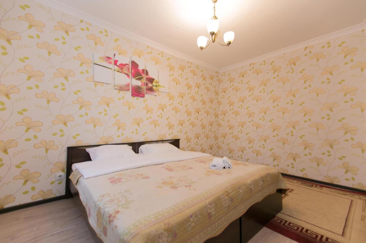 Cozy Apartment On Sarayshyq Street 5E أستانا المظهر الخارجي الصورة