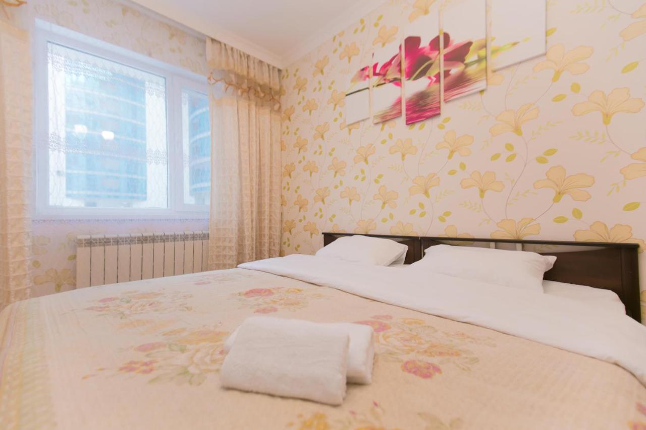 Cozy Apartment On Sarayshyq Street 5E أستانا المظهر الخارجي الصورة