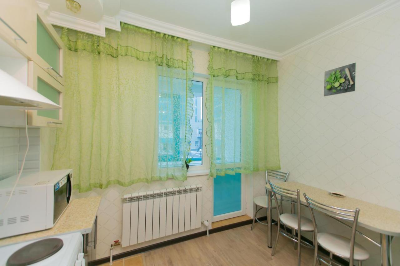 Cozy Apartment On Sarayshyq Street 5E أستانا المظهر الخارجي الصورة